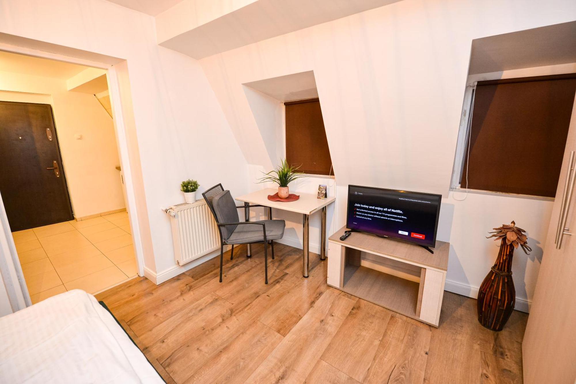 Bucharest City Center Suites ภายนอก รูปภาพ